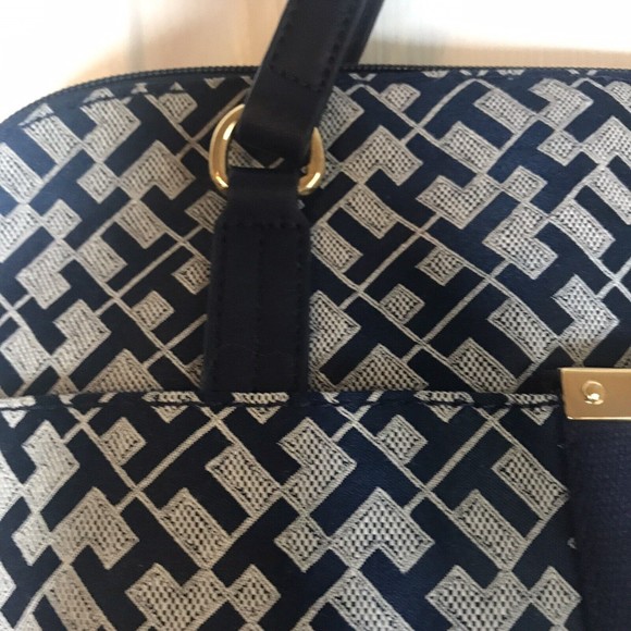 Tommy Hilfiger Blue/Alpaca Eve II Monogram Sachel Purse - Picture 6 of 11